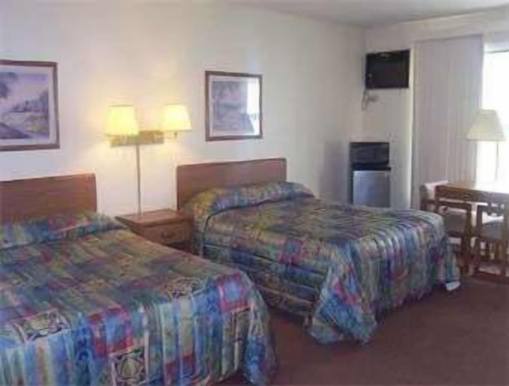 Knights Inn Kirksville photo 13