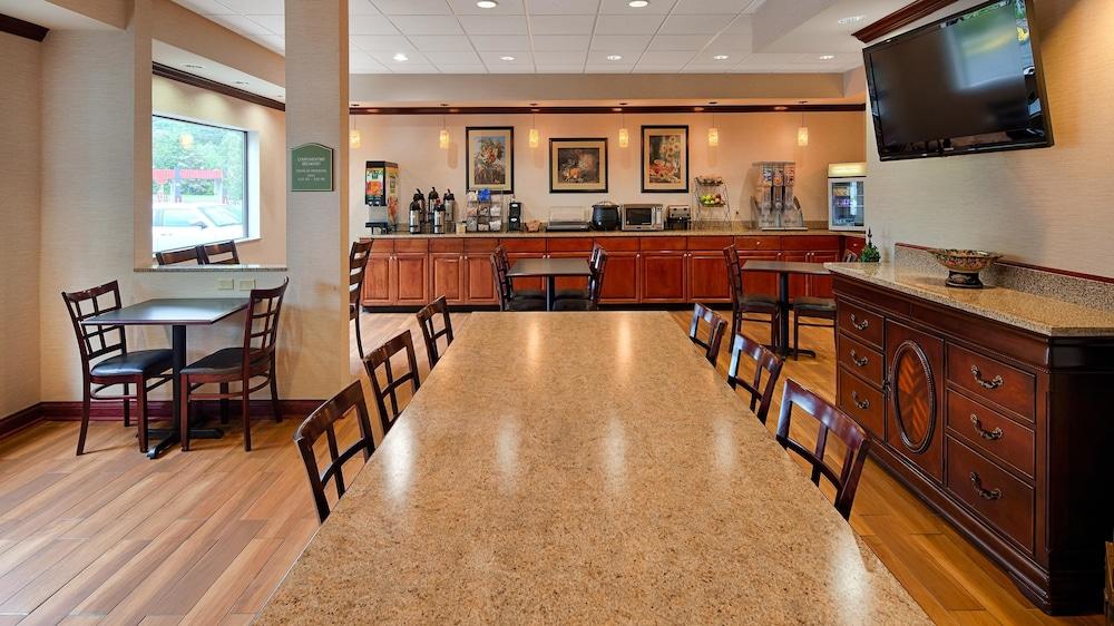 Best Western Of Wise photo 21