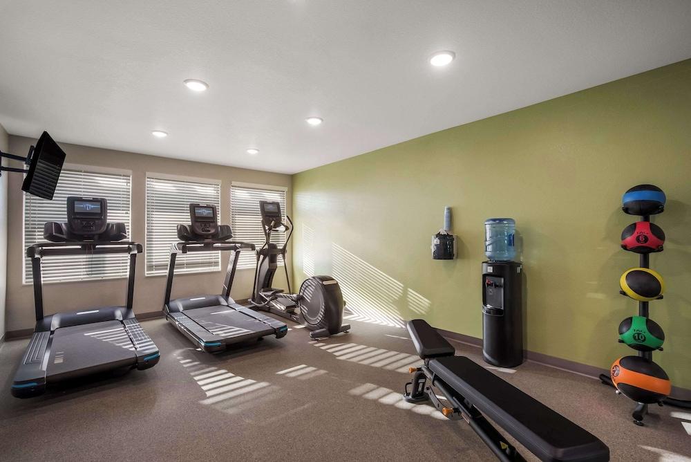 Woodspring Suites Milwaukee - Menomonee Falls photo 28