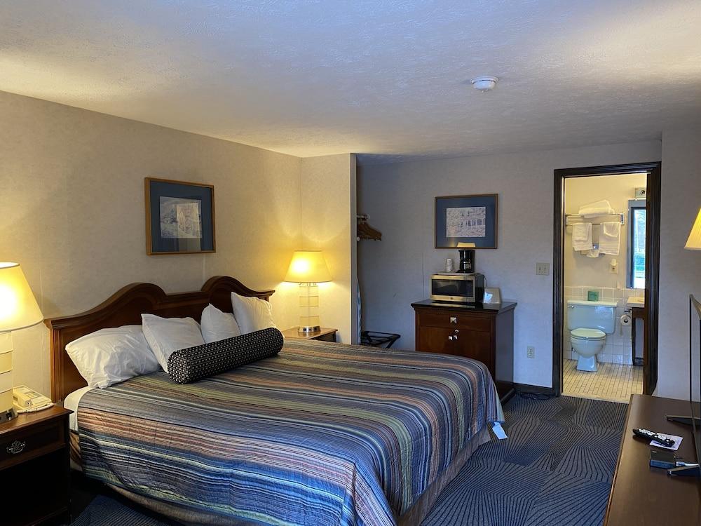 Economy Lodge photo 25