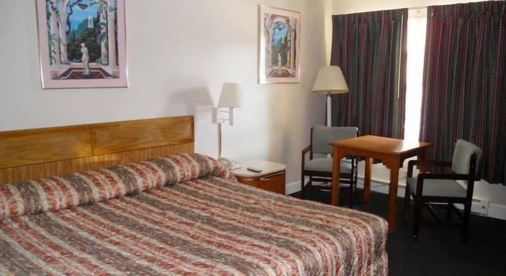 Creek Side Inn photo 2