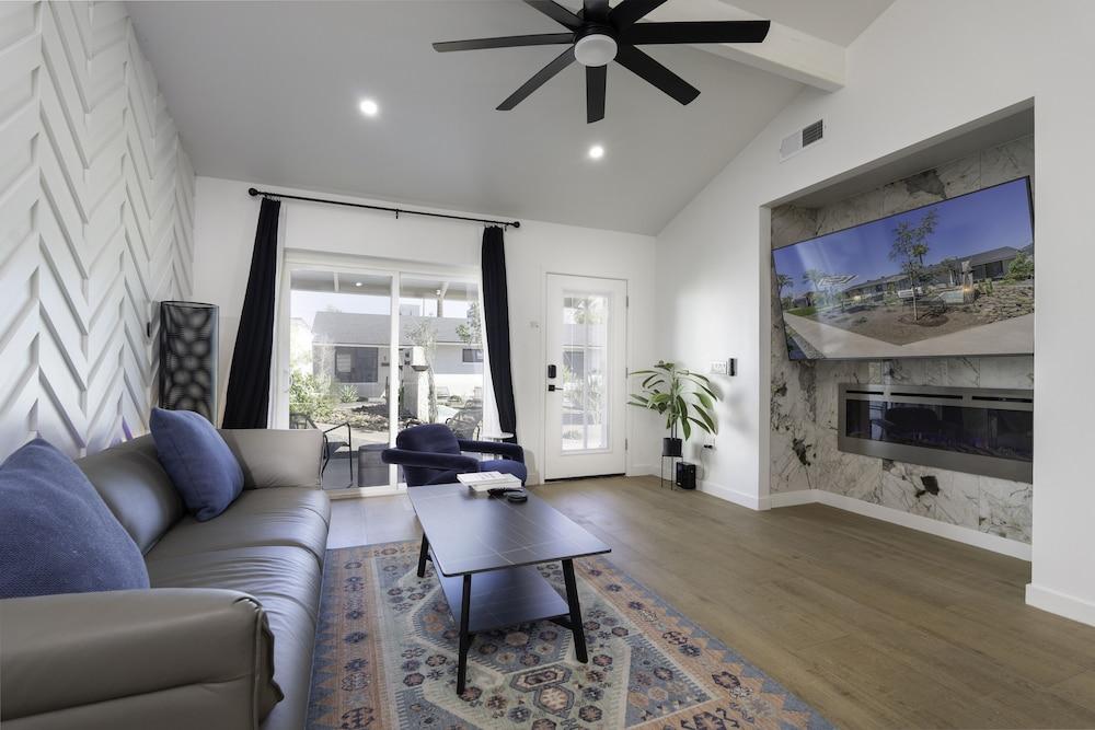 Ash & Ko Boutique Lodging photo 27