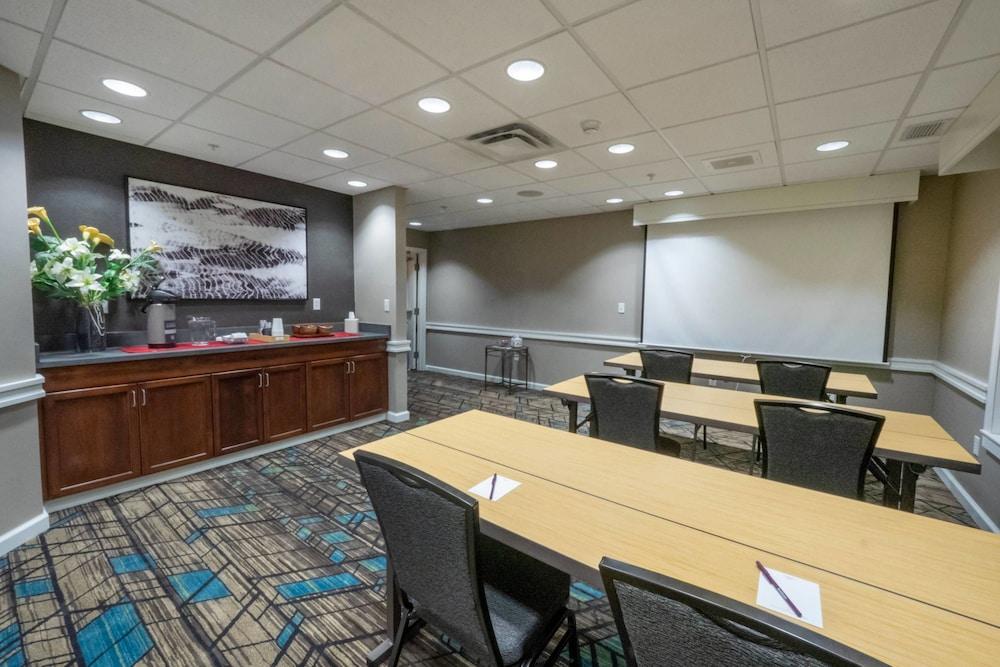 Residence Inn by Marriott Hazleton photo 41
