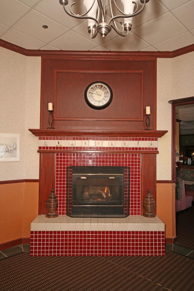 Ramada by Wyndham Wytheville photo 52