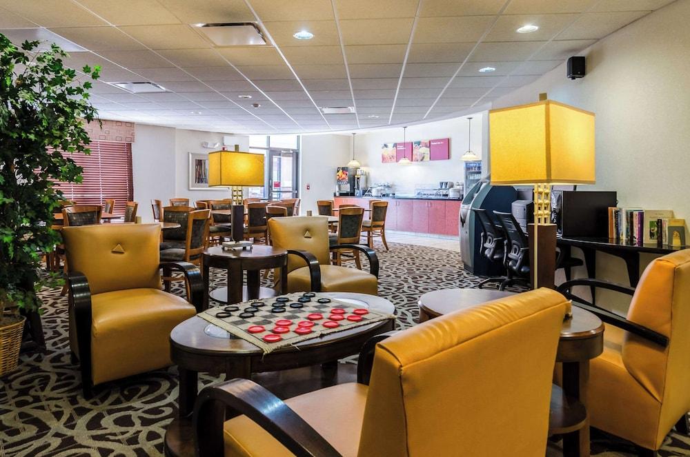 Comfort Suites Gothenburg South photo 31