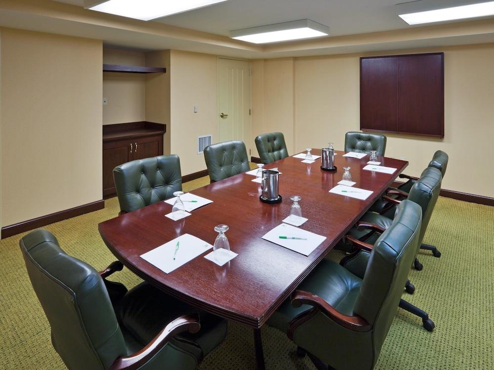 Holiday Inn Chantilly-Dulles Expo Center by IHG photo 44