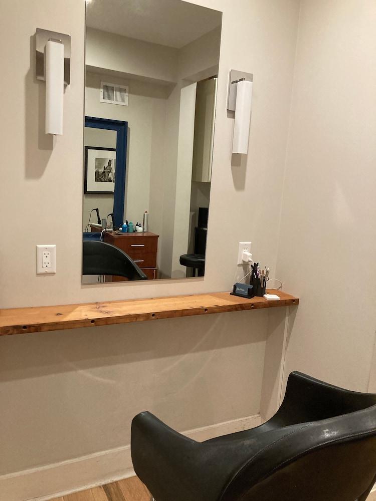 Howard Hotel photo 43
