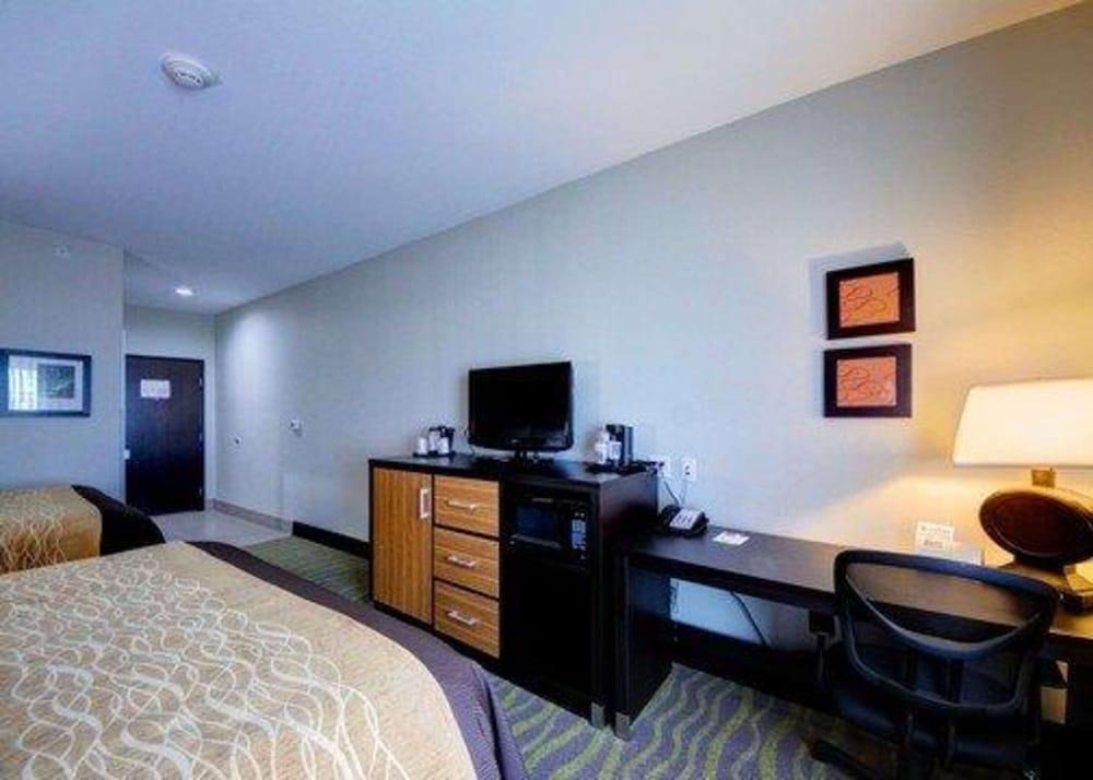 Comfort Inn & Suites Tulsa I-44 West - Rt 66 photo 13