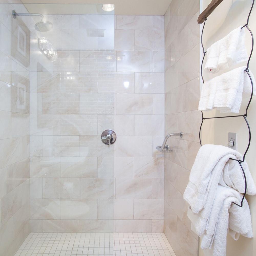Garrison Inn Boutique Hotel photo 24