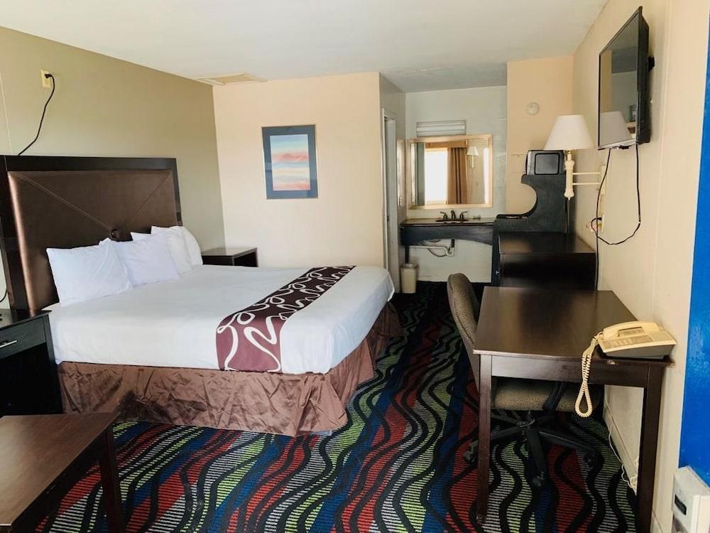 Americas Best Value Inn Elm Creek photo 4