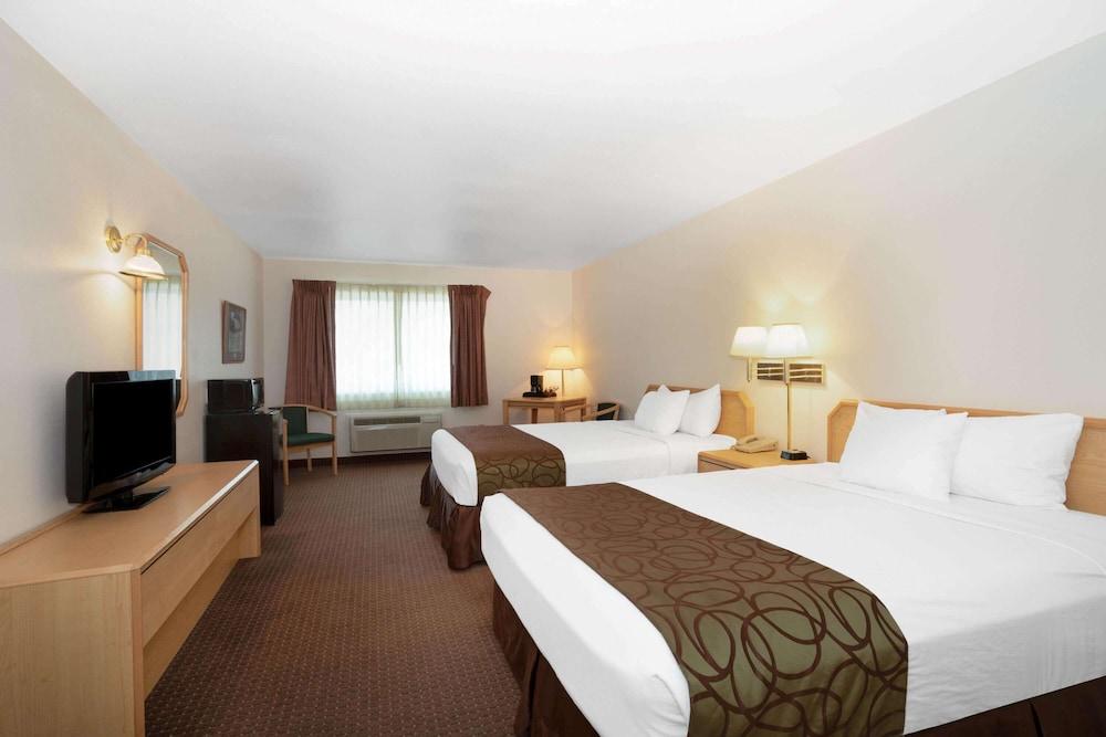 Inn at Lander, Travelodge by Wyndham photo 32