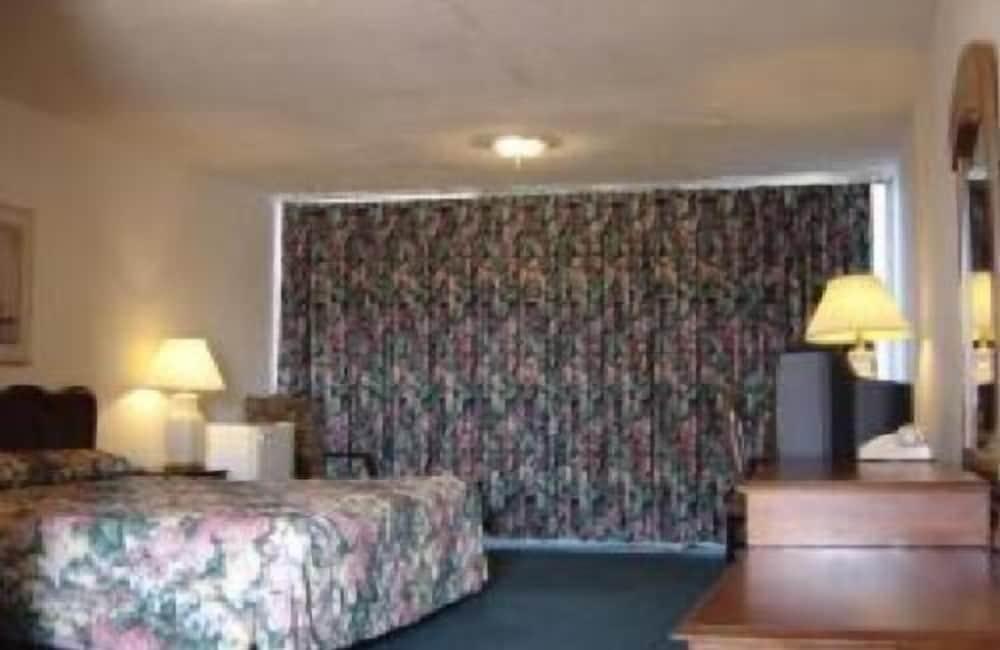 Royal Century Hotel photo 4