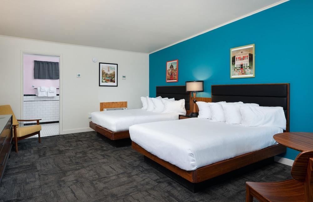 The Sapphire Motel photo 30