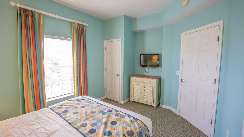 Barefoot Suites photo 5