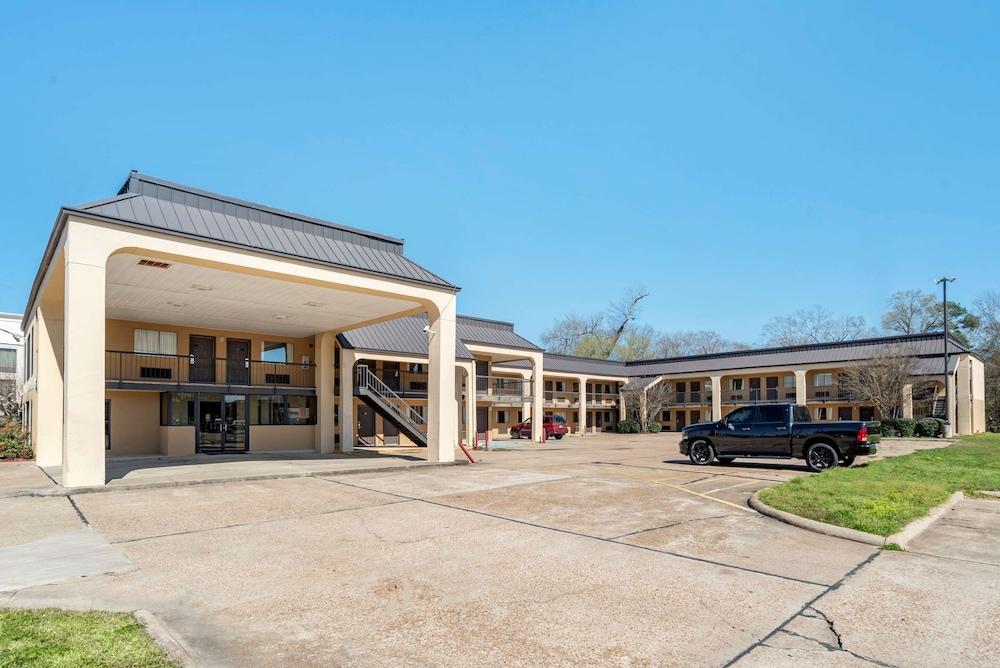 Econo Lodge Pearl - Jackson photo 1
