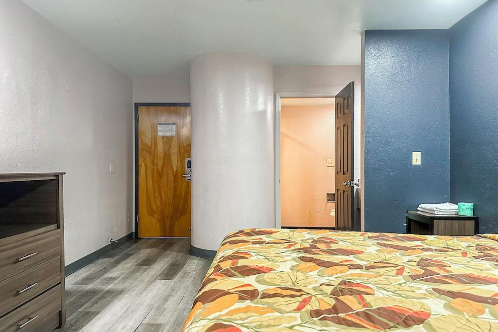 Relax Inn By Oyo Jackson MS Hwy 80/I-20 photo 15