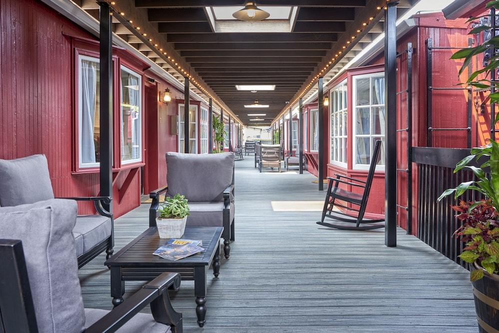 Napa Valley Railway Inn photo 2