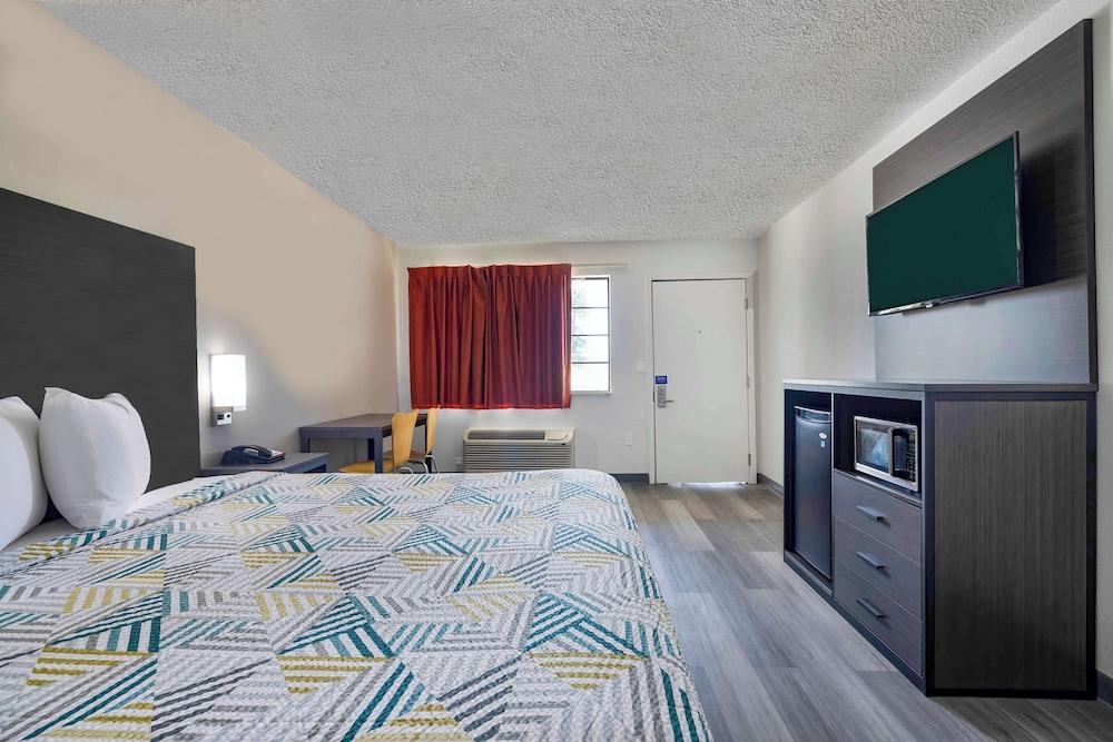 Motel 6 Lake Charles, LA photo 13
