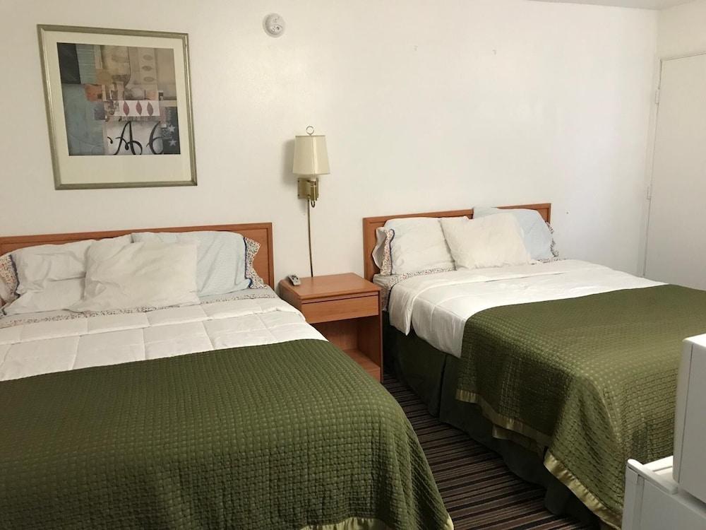 Blue Mountain Hotel photo 11