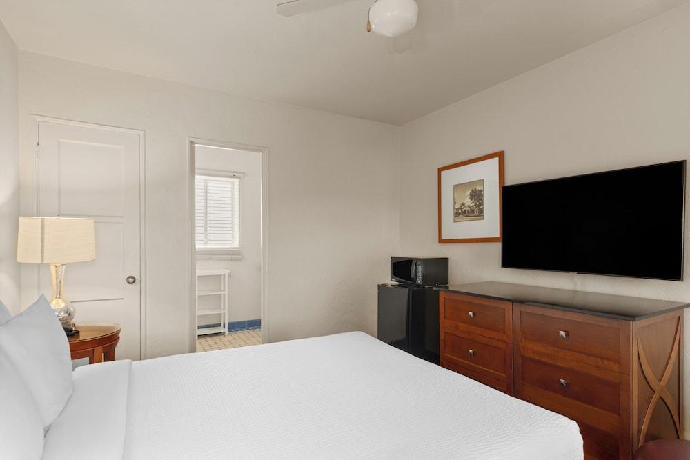 Historic Coronado Motor Hotel by OYO photo 16