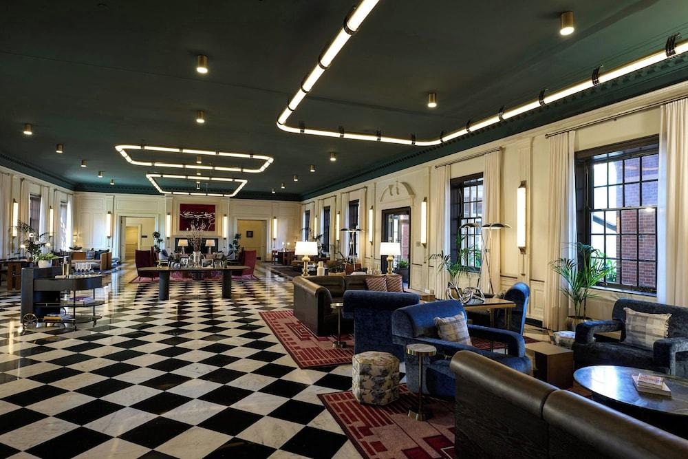 Dearborn Inn, Autograph Collection photo 6