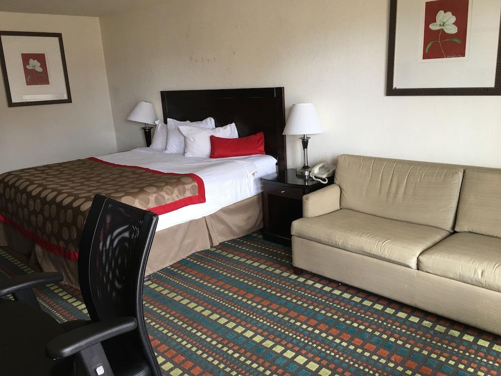 Budget Inn photo 16