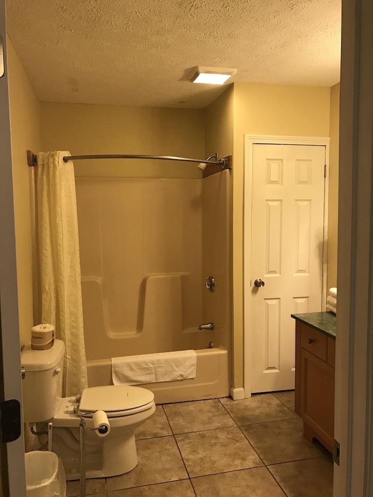Exit 5 Resort & Condominium photo 27