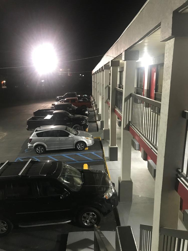Americas Best Value Inn Ft. Jackson photo 3