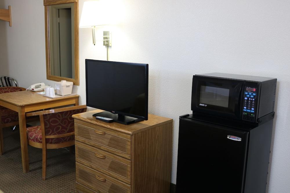 Highland Country Inn photo 20