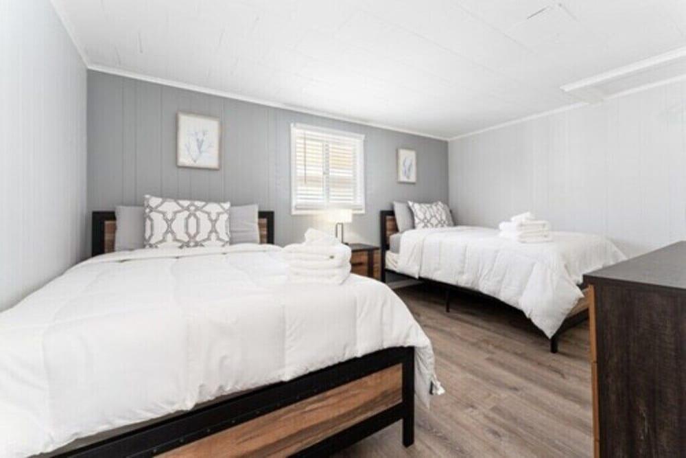 Seaside Suites photo 28