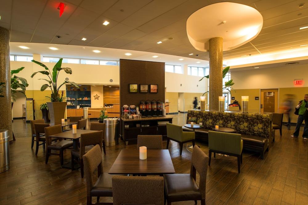 Hampton Inn & Suites Boston Crosstown Center photo 34