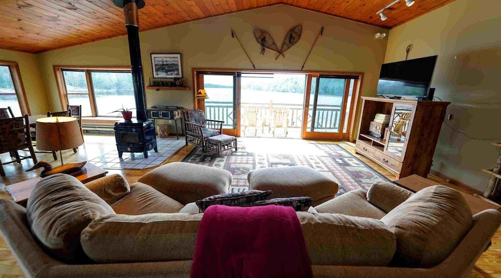Ampersand Bay Resort photo 72