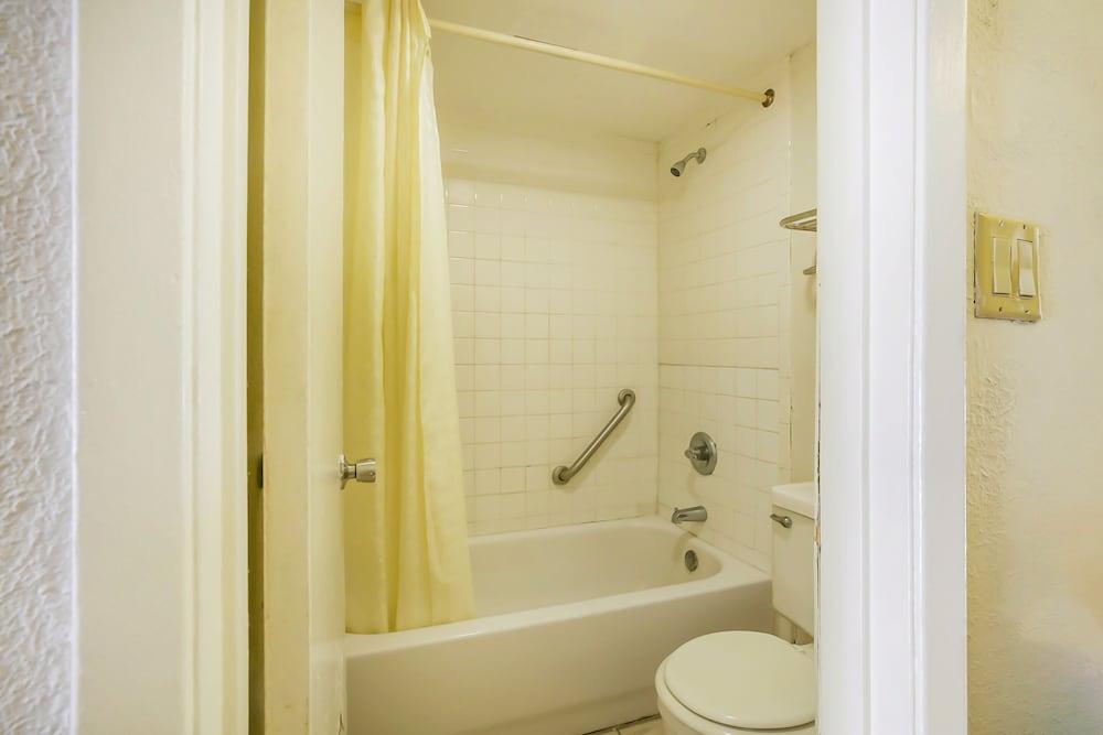 OYO Hotel Jackson South I-55 photo 15