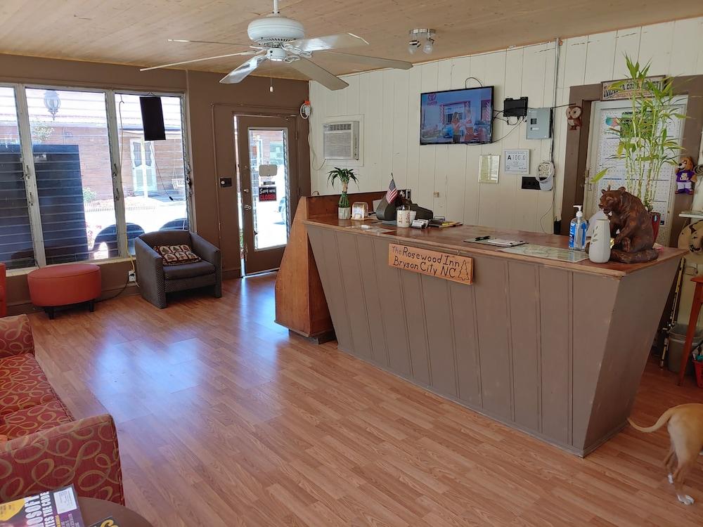 RoseWood Inn photo 31