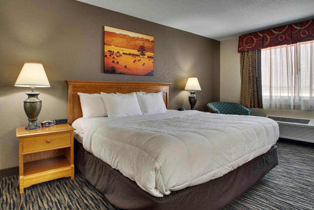 EverSpring Inn & Suites photo 6