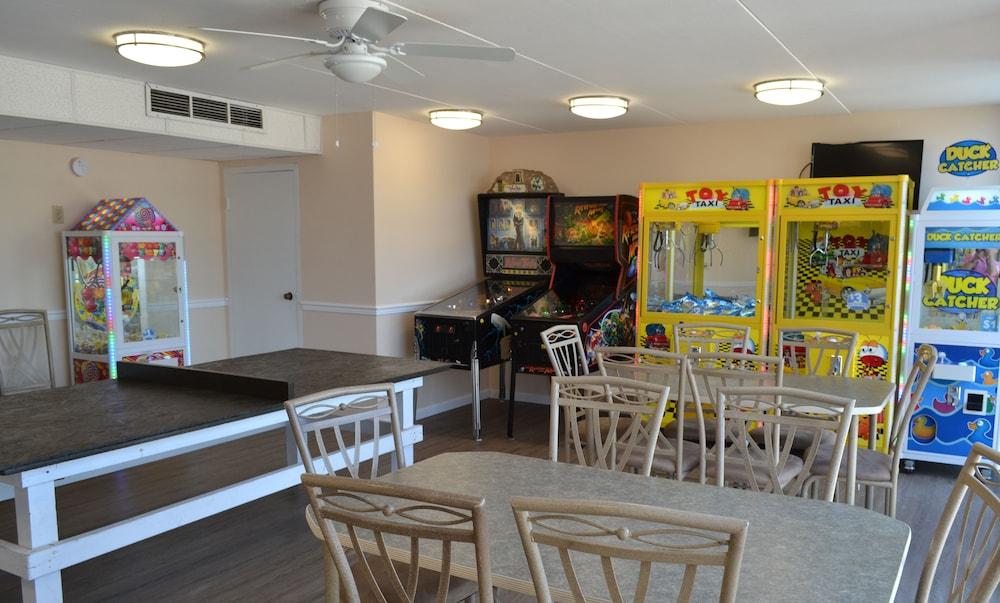 Royal Hawaiian Motel photo 9