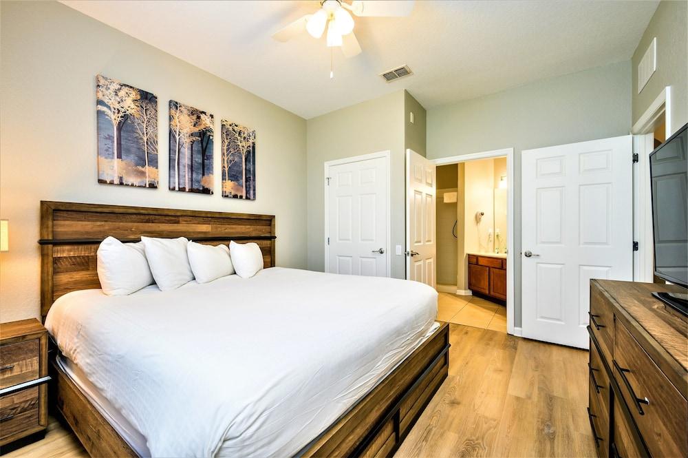 Vista Cay Resort by Millenium at Universal Blvd photo 14