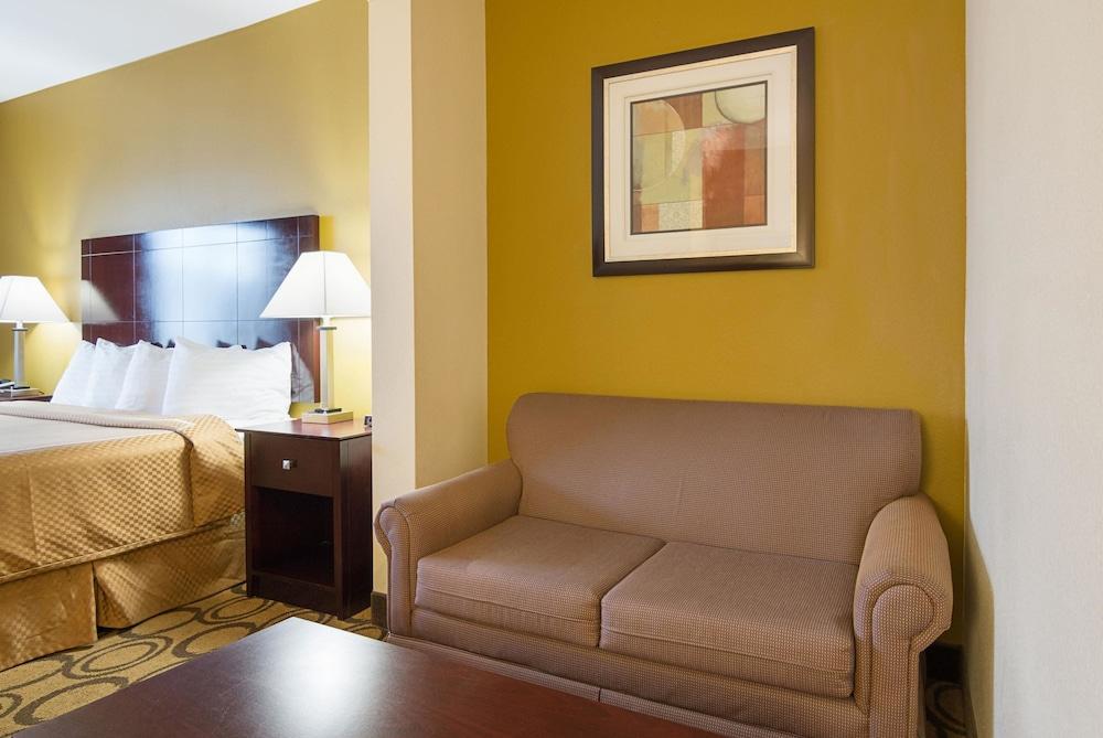 Rodeway Inn & Suites Winnfield photo 69