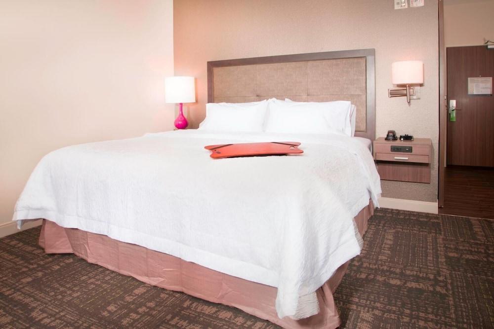Hampton Inn & Suites La Porte photo 13