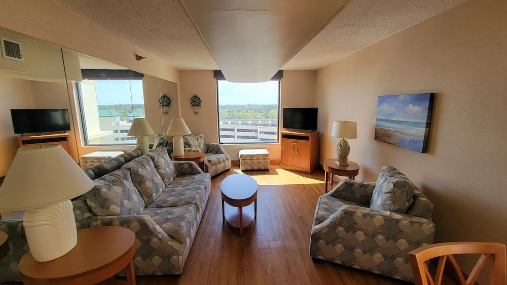 Four Sails Resort photo 17