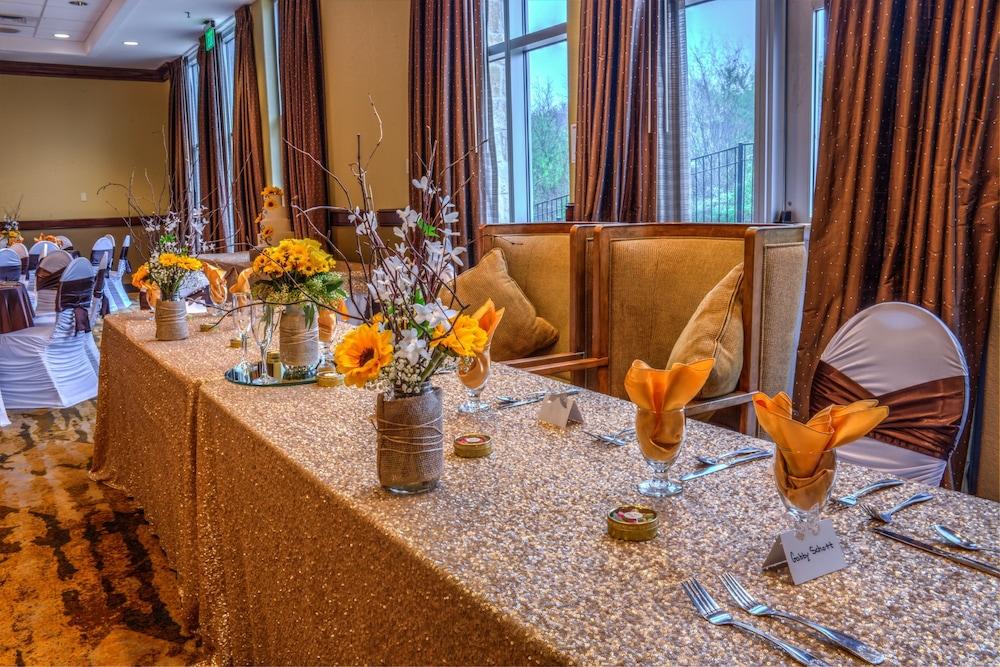 Holiday Inn San Antonio Seaworld by IHG photo 43
