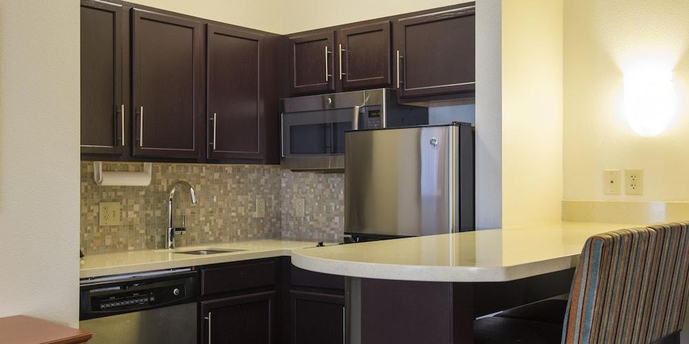 Staybridge Suites Fargo by IHG photo 74