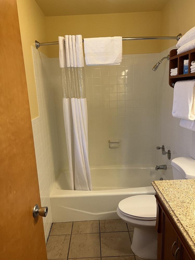 All Star Inn & Suites photo 93
