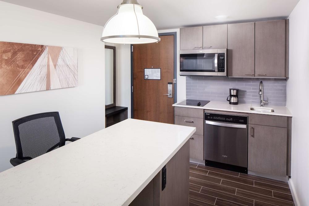 Hyatt House North Scottsdale photo 15