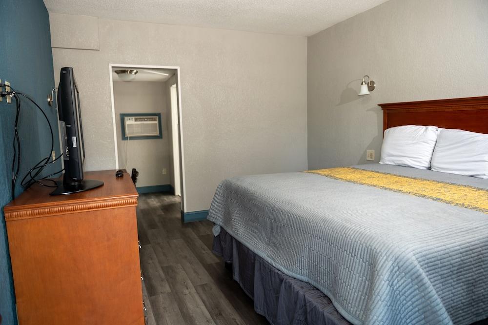 Riverside Inn and Suites photo 4