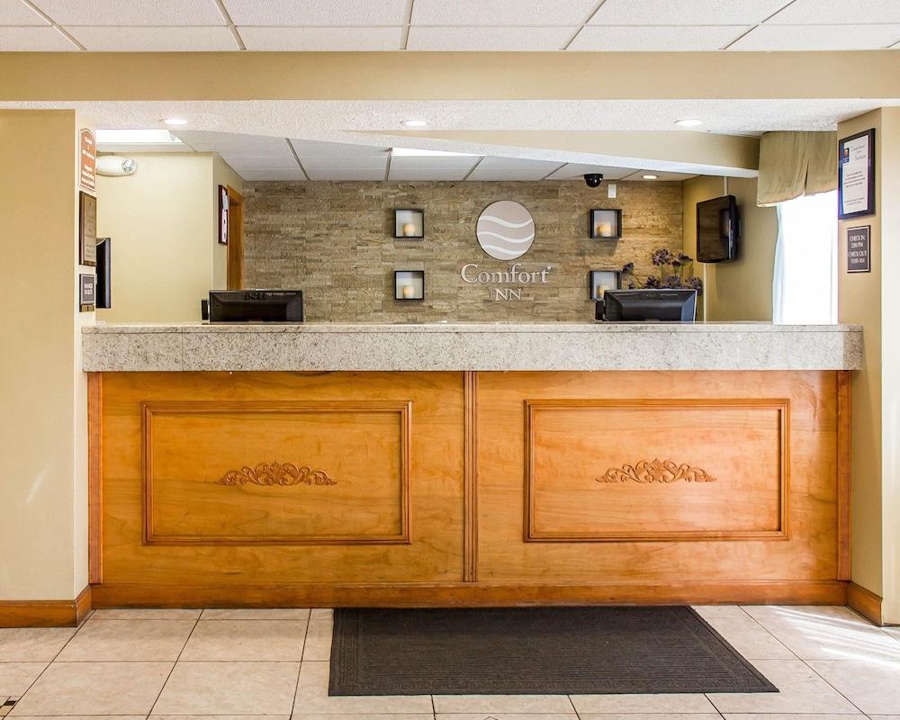 Comfort Inn Wethersfield - Hartford photo 2