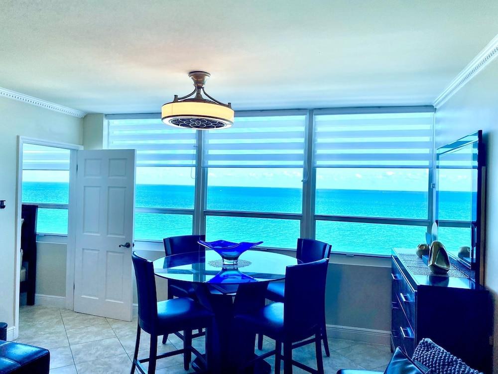 Direct ocean front condo Miami Beach photo 14