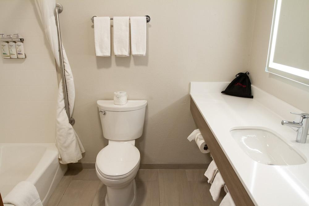 Holiday Inn Express Oneill by IHG photo 29