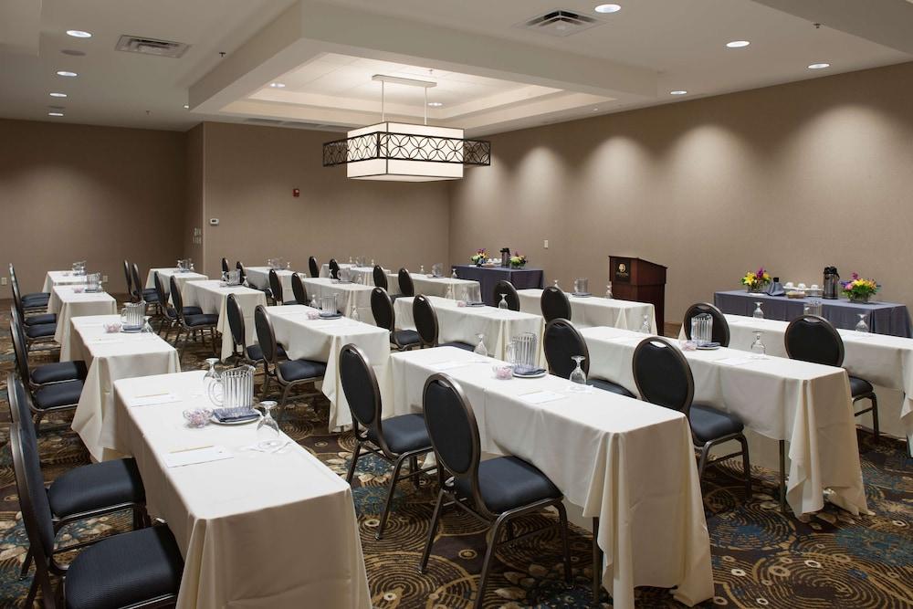 DoubleTree by Hilton Murfreesboro photo 46