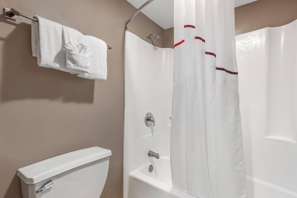 Red Roof Inn Kissimmee photo 25